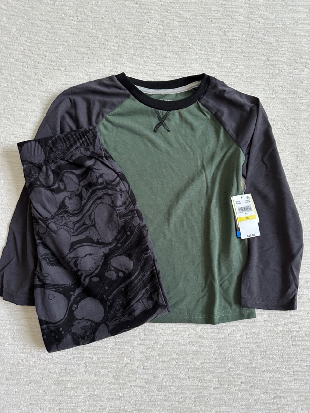 Cuddl Duds Green Long Sleeve Top with Black/Gray Jogger Bottoms NWT